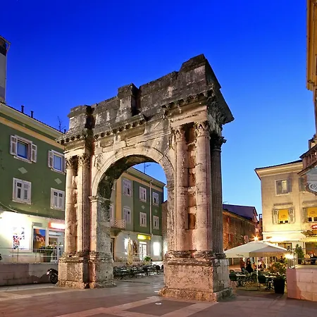 Point krevet i doručak