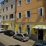 Point Pula