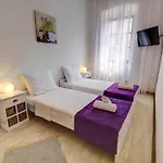 krevet i doručak Point 3*