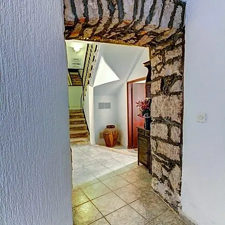 Point Bed & Breakfast 3*