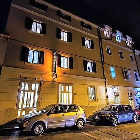 Point Bed & Breakfast Pula